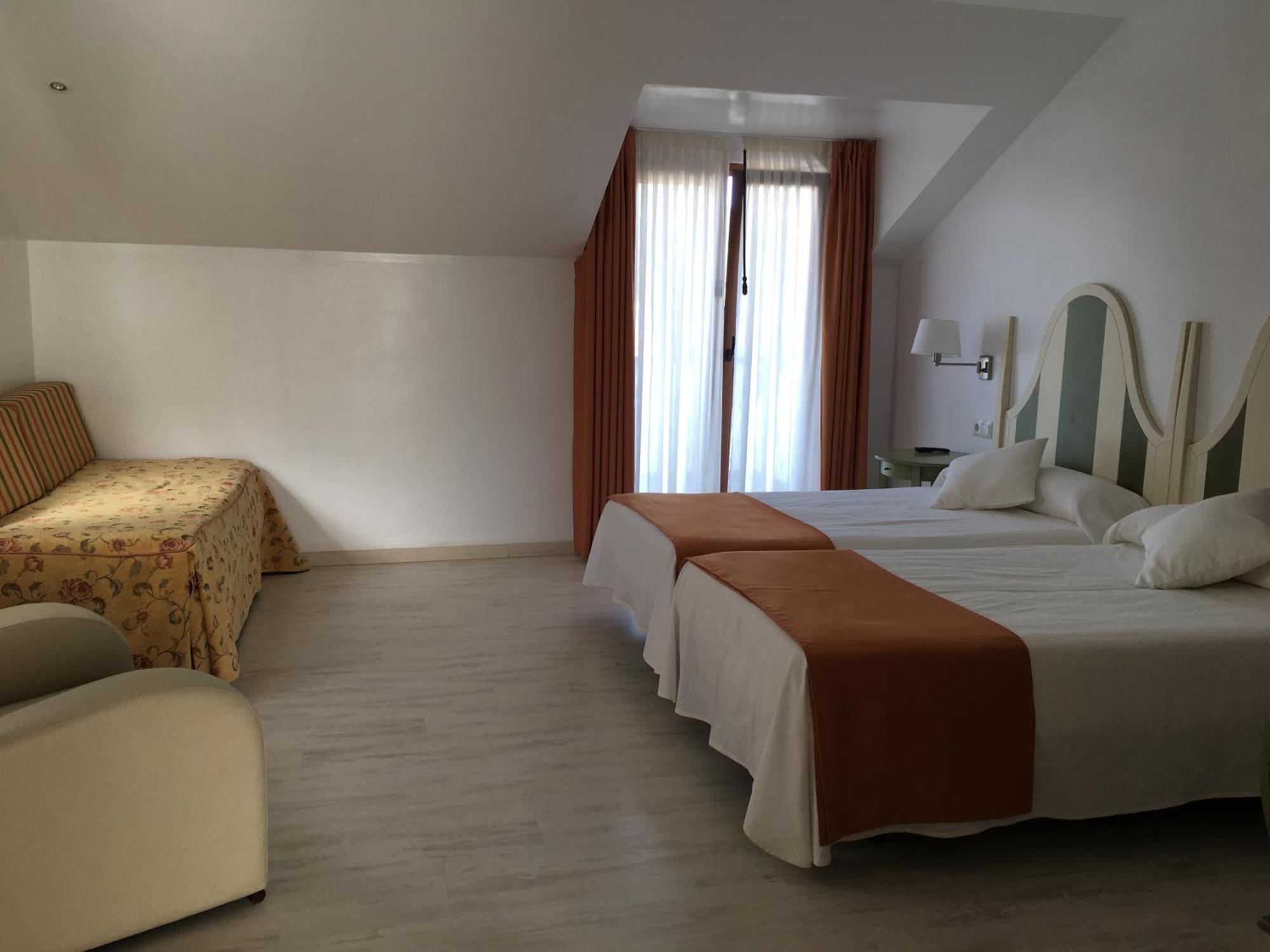 Hotel Valle De Cabezon Cabezón de la Sal Pokoj fotografie